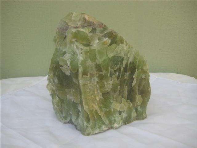 Calcite Emerald Green Rock 714